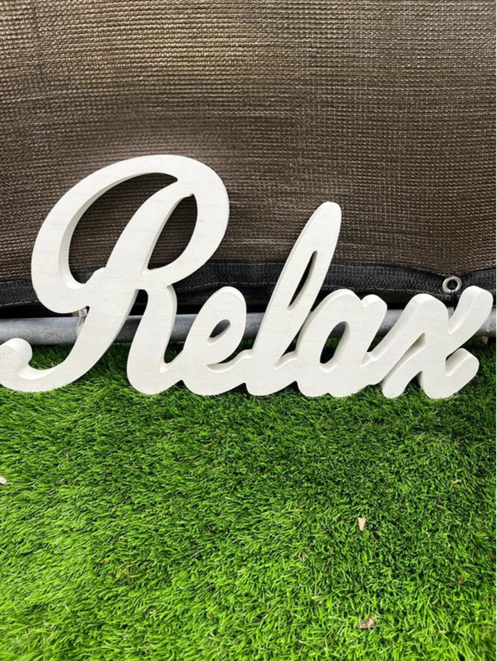 Wooden relax sign decor